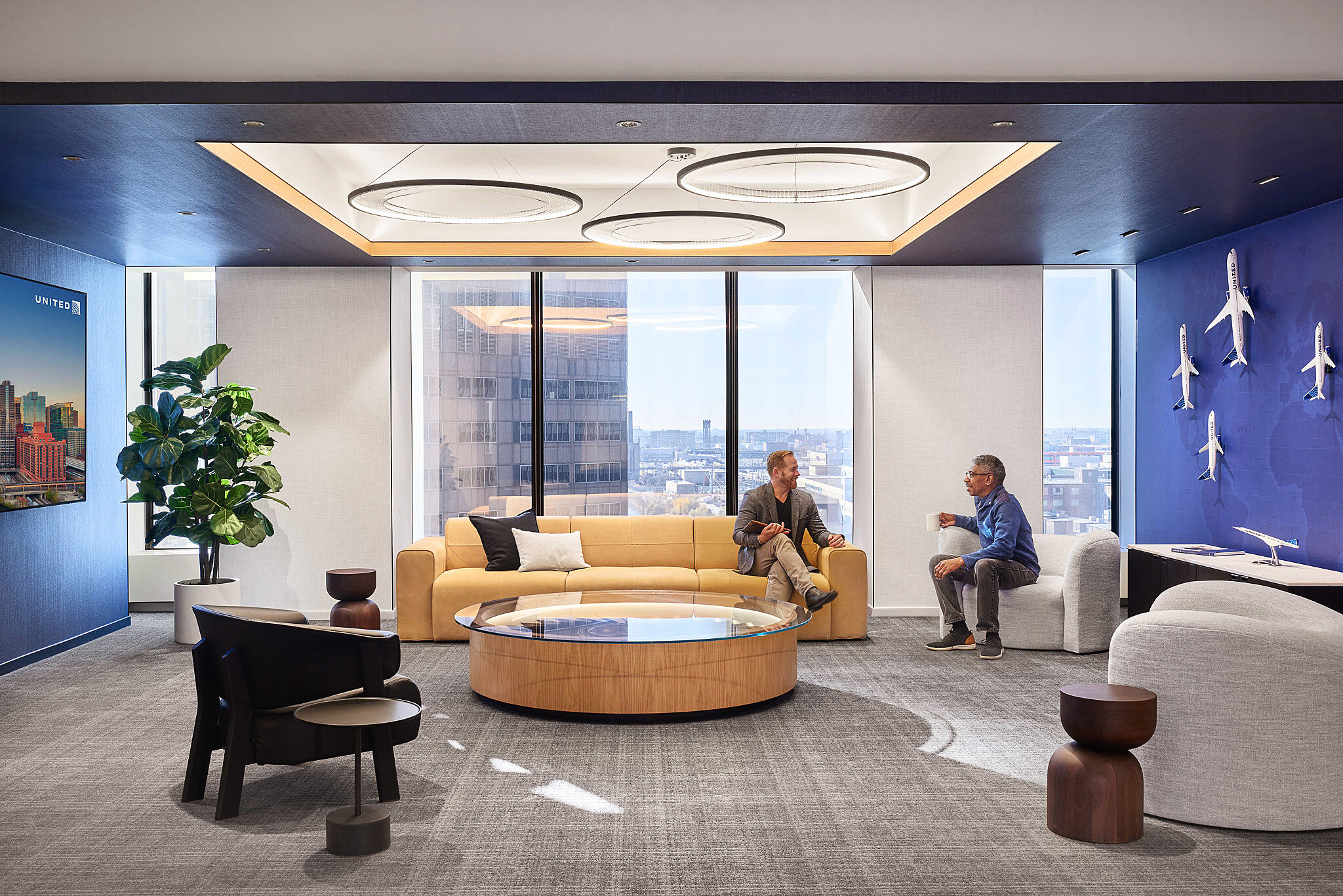 United Airlines HQ low 01