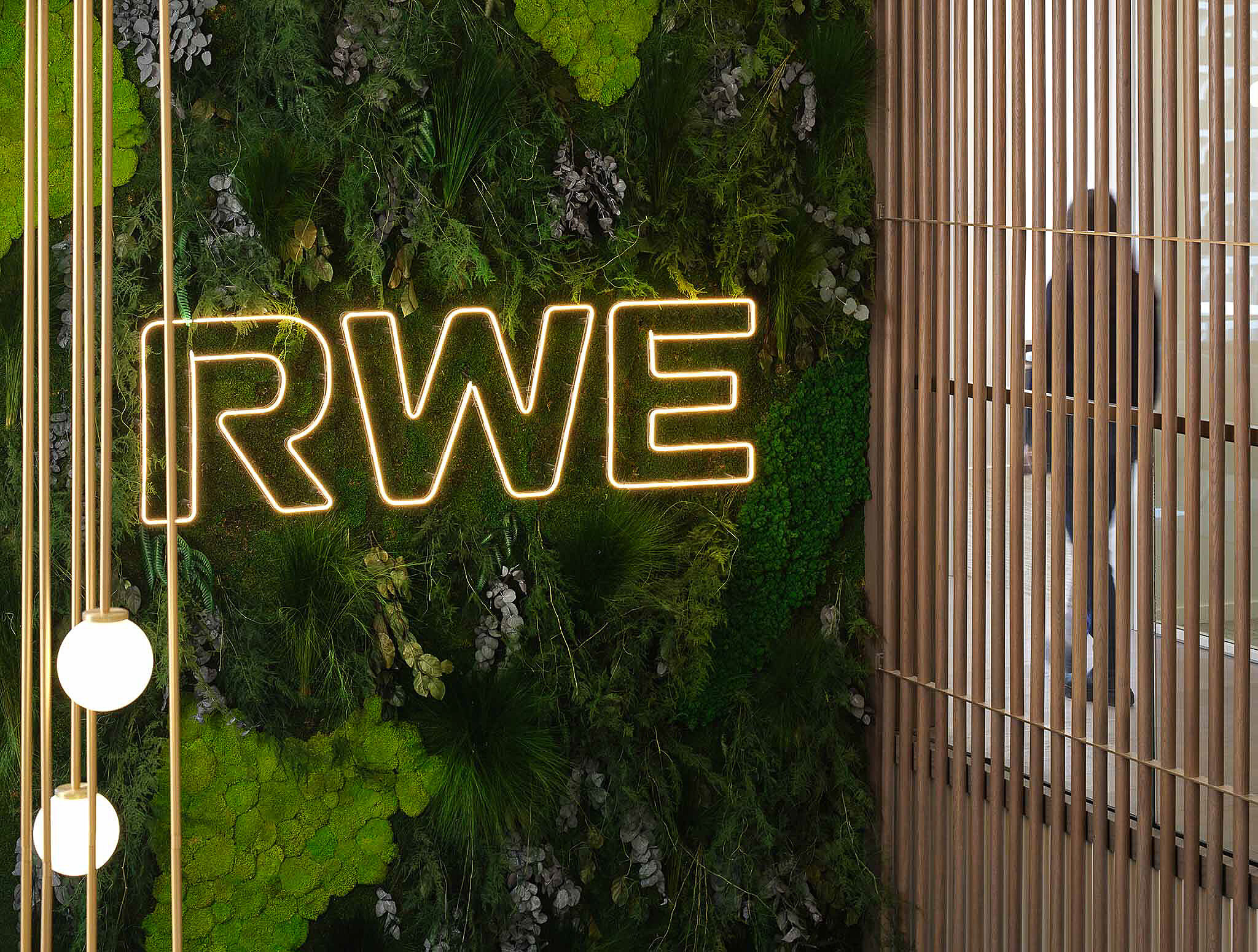 RWE low 13