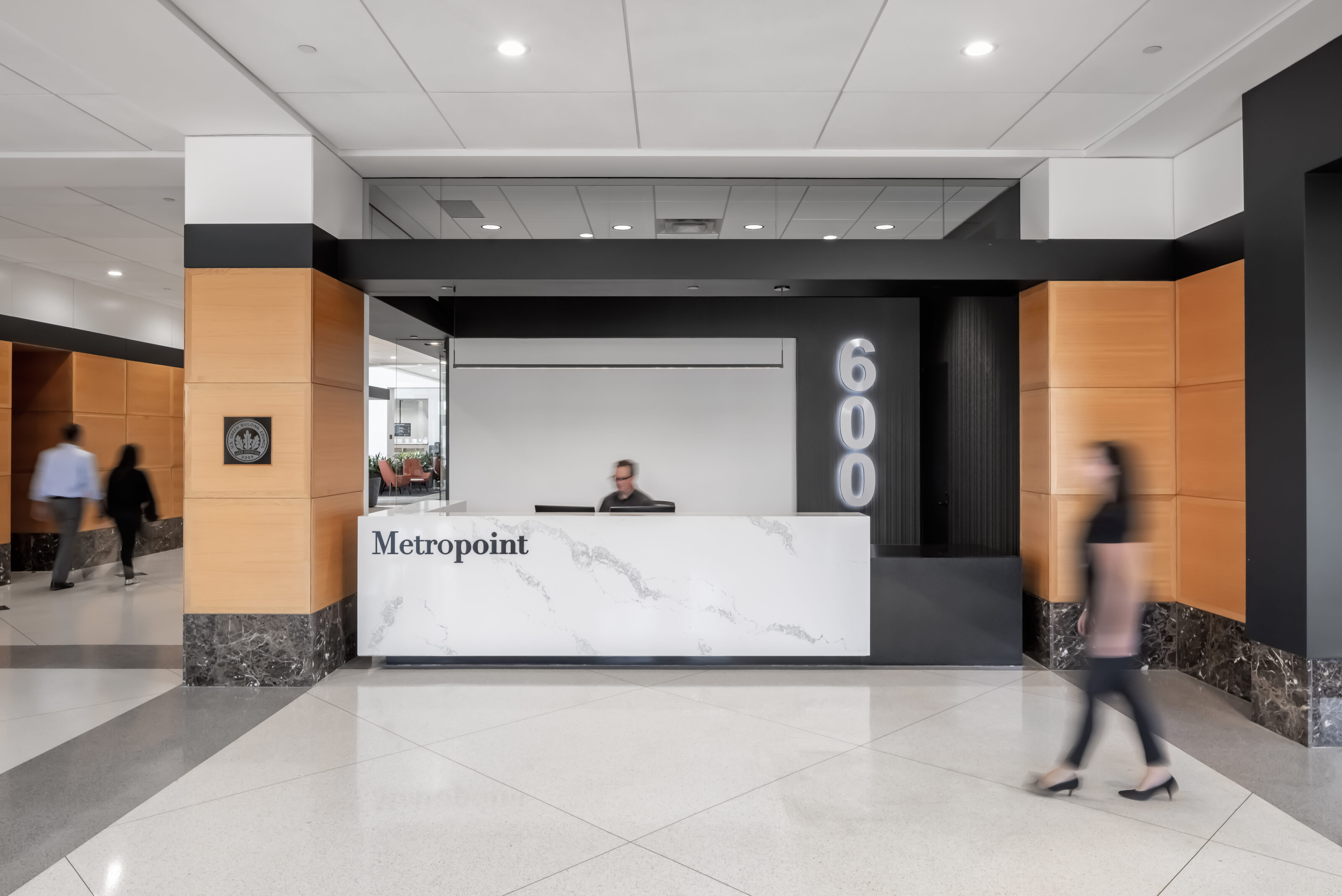 210928 600 Metropoint L 004
