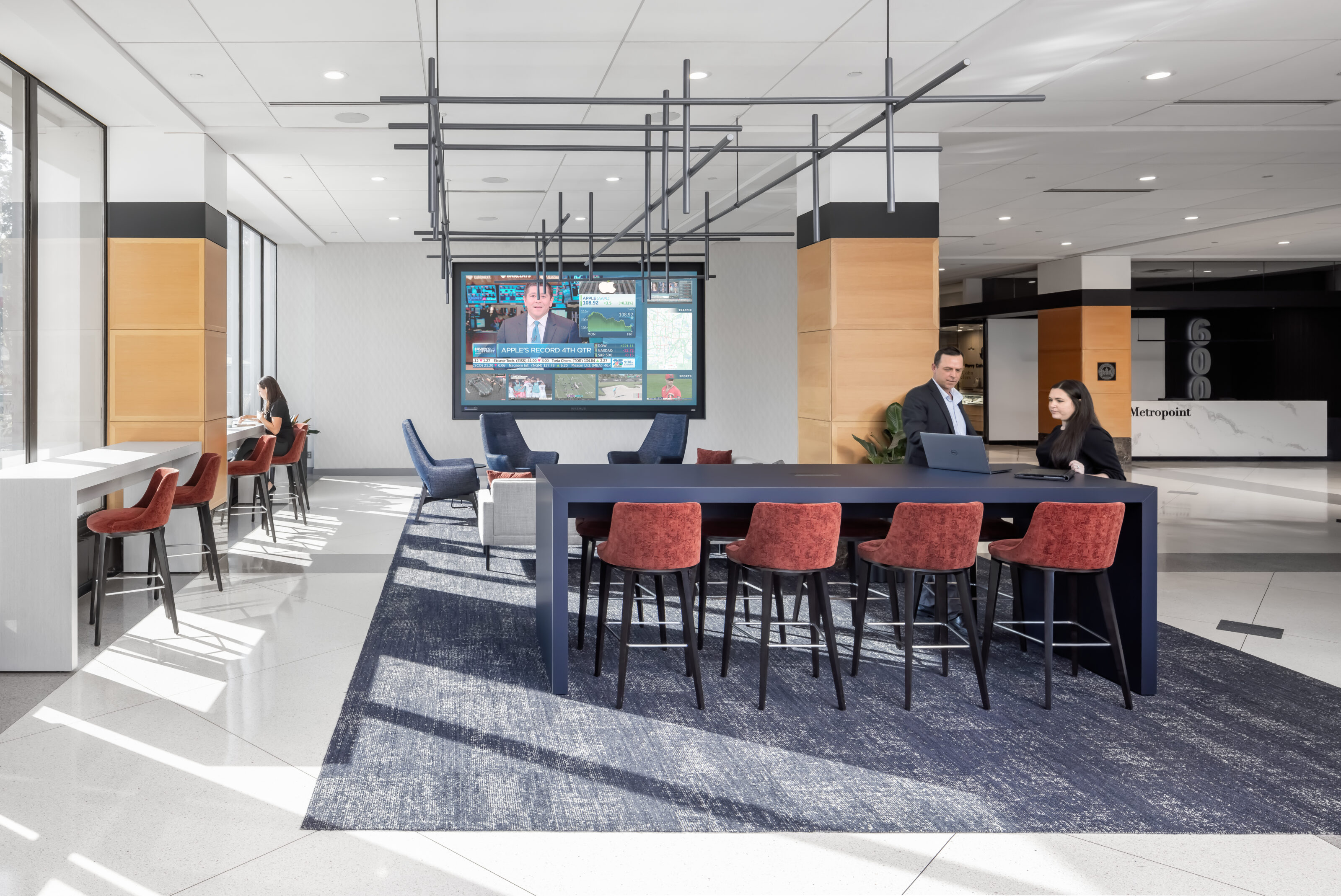 210928 600 Metropoint L 006