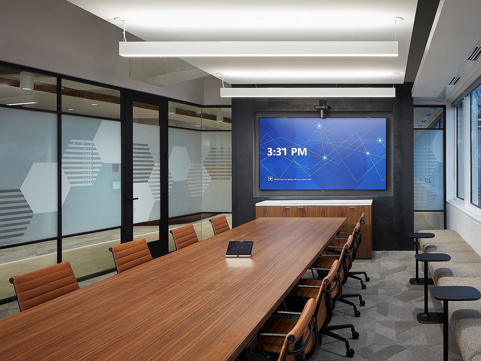 Audio Visual Continua Interiors